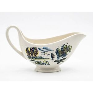 Faiencerie De Gien France Gravy Sauce Boat Dish country scene handpainted